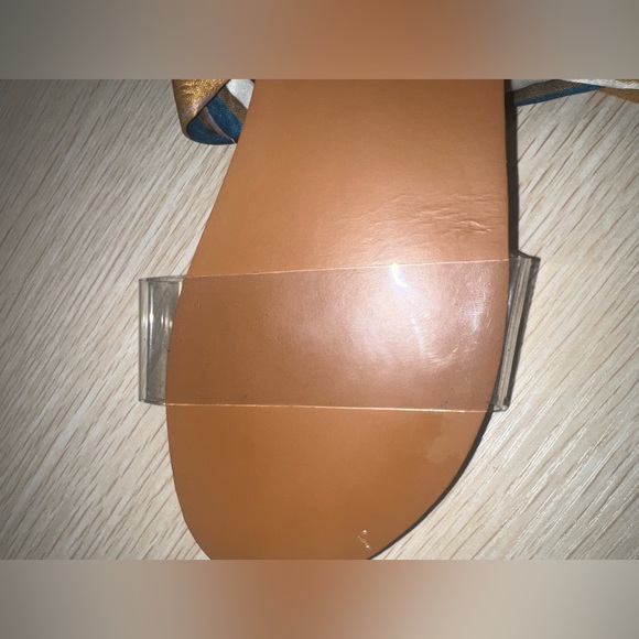 Tie up sandals , strip straps - Picture 6 of 8